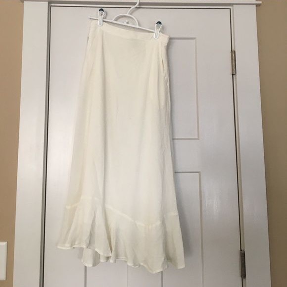 COPY - White Hinge Midi Skirt Size S - Picture 5 of 14